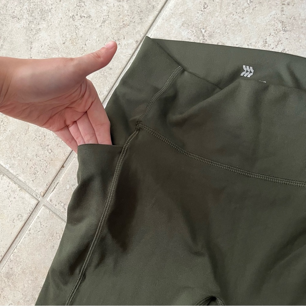 All in Motion Dark Green Leggings - Picture 5 of 6
